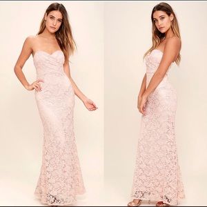 Lulu’s Blush lace Maxi Dress